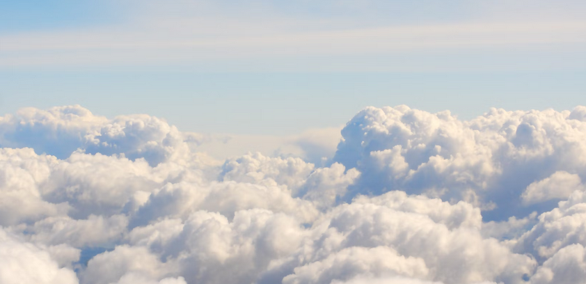 Nuvens representando uma aplicação cloud.